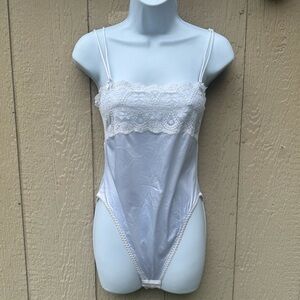 Vintage Vassarette White Lace Underneath Bodysuit Sz 34 / Medium USA Made